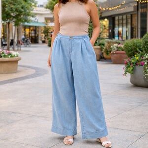 NWT Vestique Light Wash Blue Wide Leg Jeans Large Trailblazer Pants Pleated